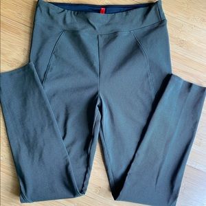 SPANX Micro Ribbed Knit Skimmer Leggings